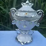 Sopera de Obatalá Blanca con Detalles Plateados – Recipiente Decorativo y Espiritual Yoruba