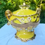 Sopera de Oshún Amarilla con Detalles Dorados – Recipiente Espiritual y Decorativo Yoruba - Imagen 3