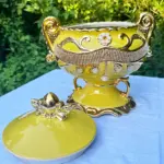 Sopera de Oshún Amarilla con Detalles Dorados – Recipiente Espiritual y Decorativo Yoruba - Imagen 2