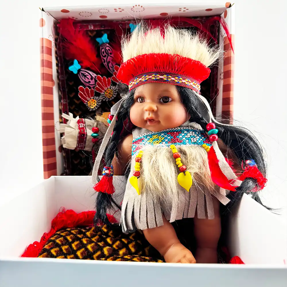 marisol_102 Muñeco Indio con Accesorios – Representación Espiritual de Protección, Guía y Sabiduría Ancestral - Imagen 1